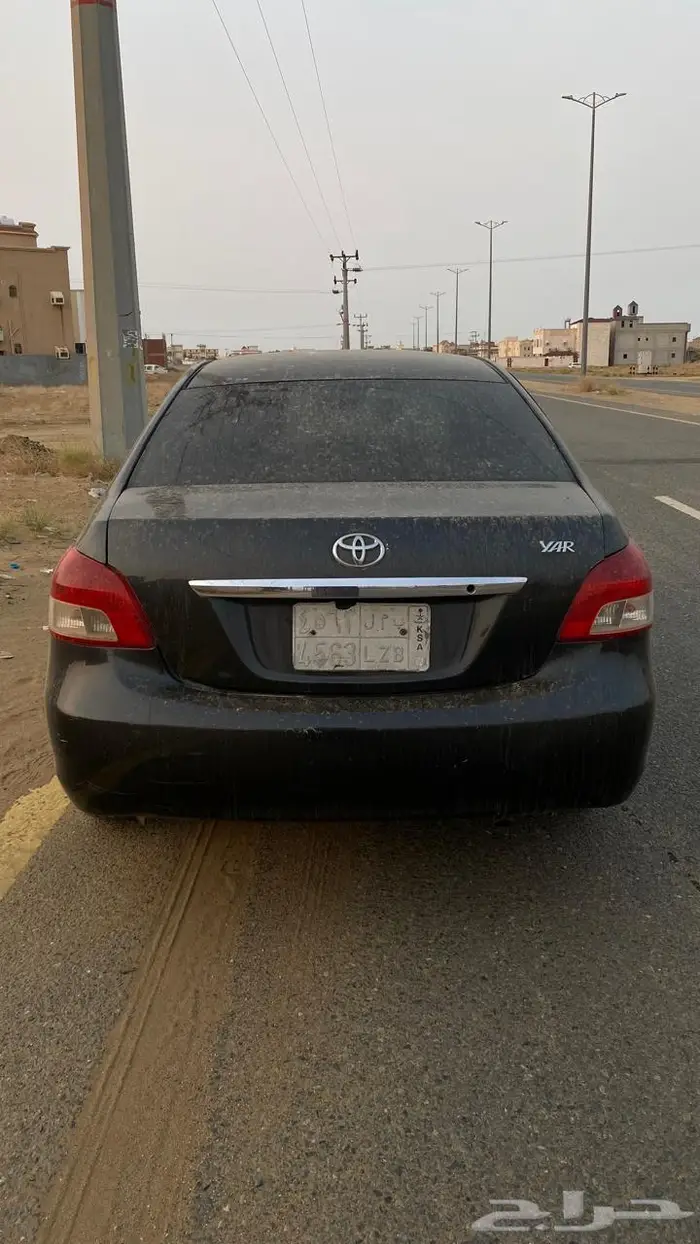 للبيع يارس 2012 قير عادي 4