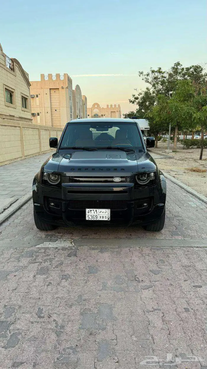 لاند روفر ديفيندر 2024 HSE 0