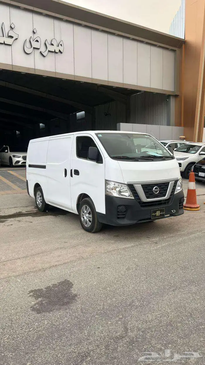 نيسان اورفان بضاعه موديل 2021 - معرض خلف للسيارات 2