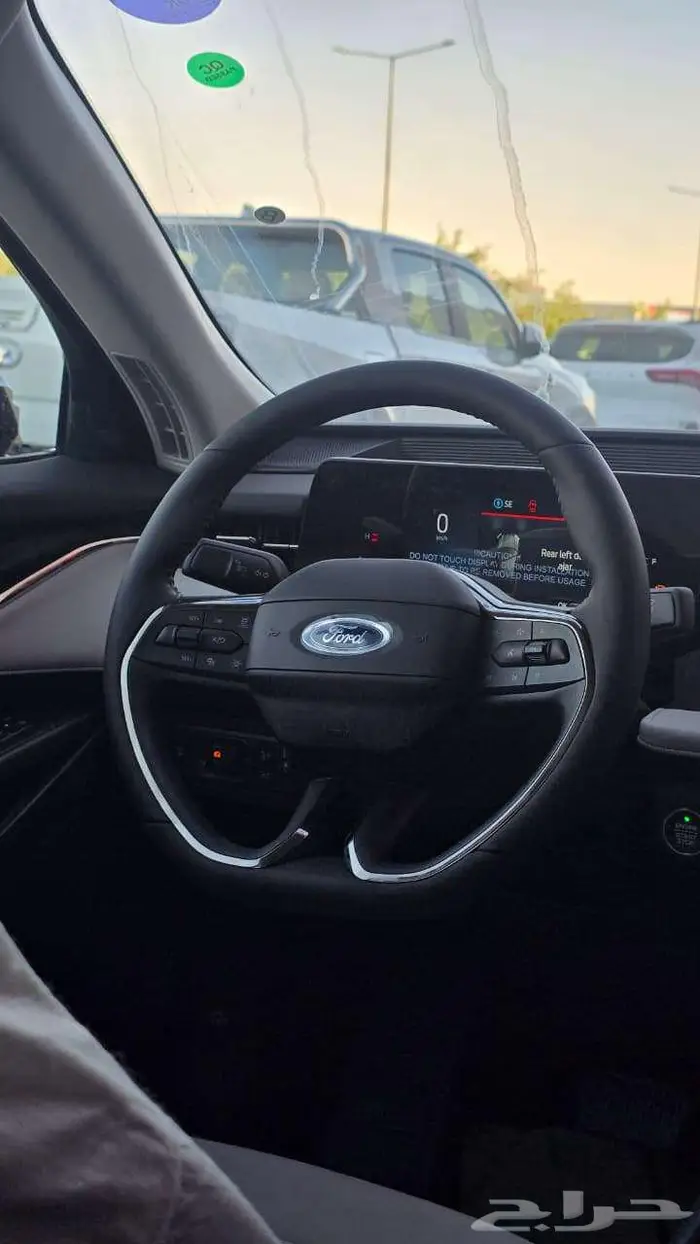 فورد تورس ترند 2026 3