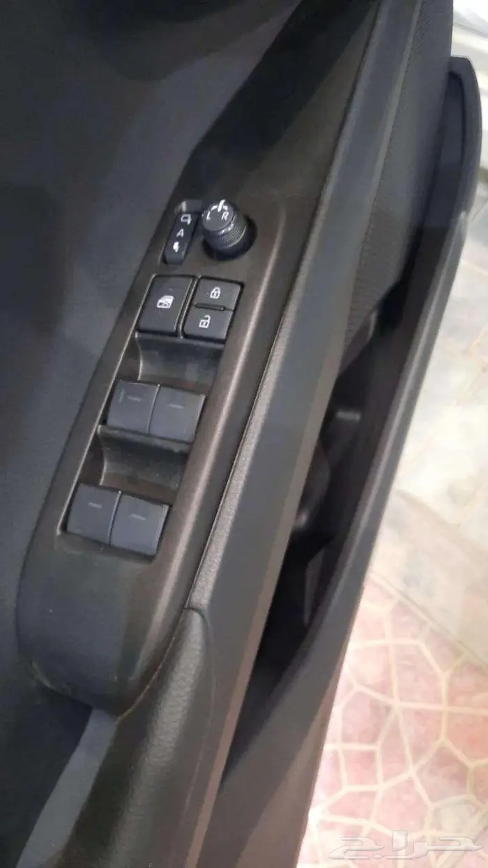 تويوتا كامرى E ستاندر بنزين 2025 2