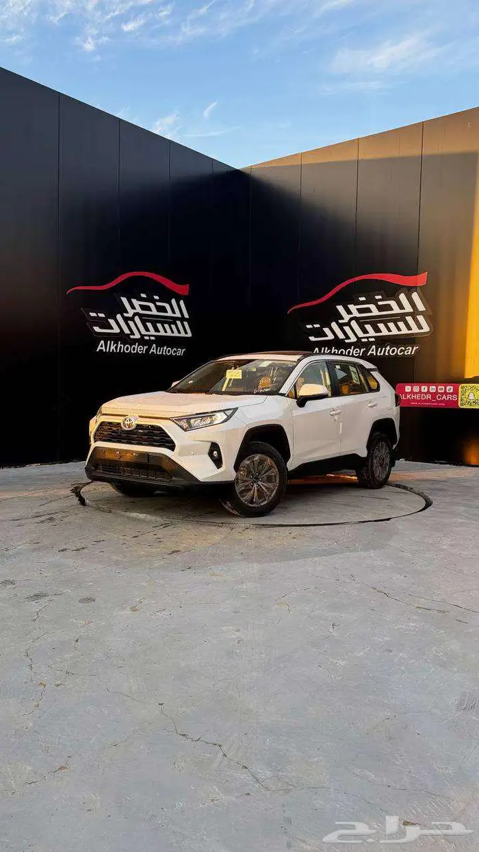 تويوتا رافور نص فل بنزين 1