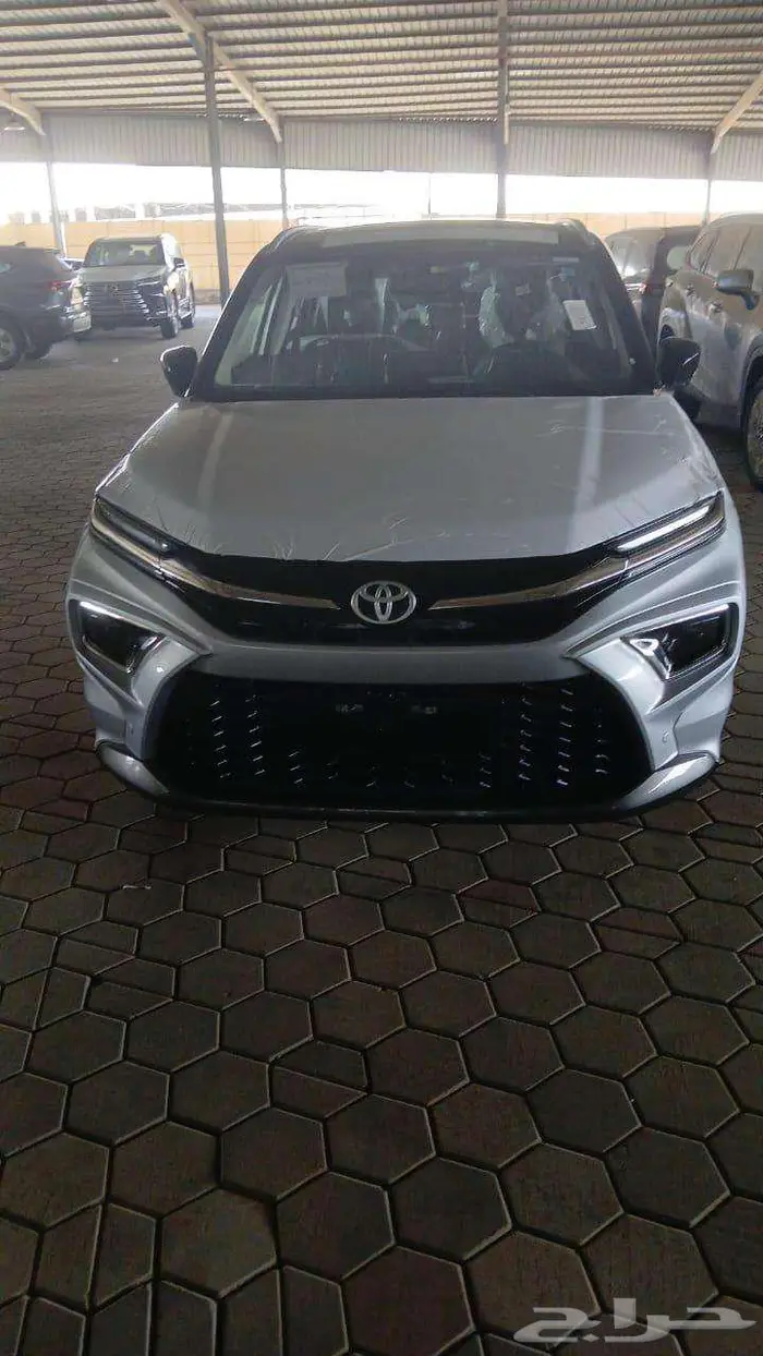 تويوتا اوربا كروزر GLX 2025 2