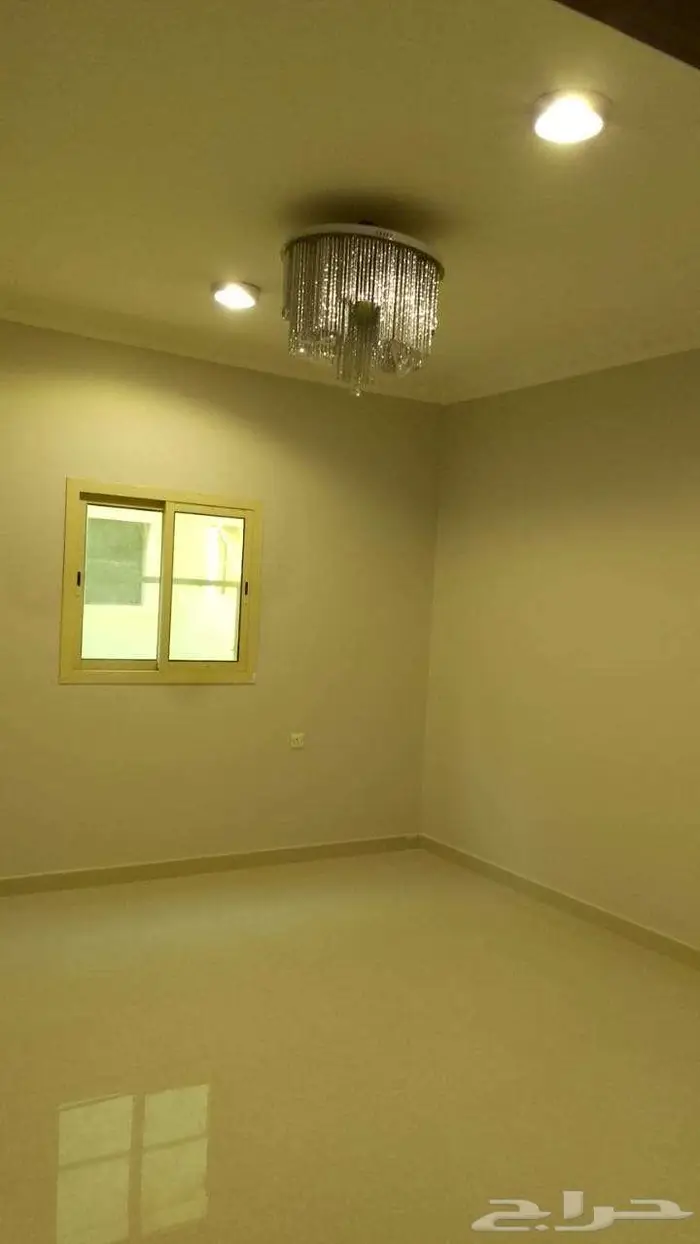 شقة عزاب للايجار في عماره للموظفين حي العارض 22