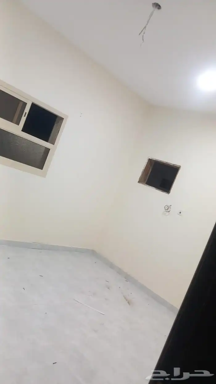 للايجار شقة علوية بحي الوادي 0