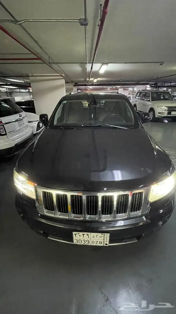 جيب شروكي 2012 فل كامل V8 2