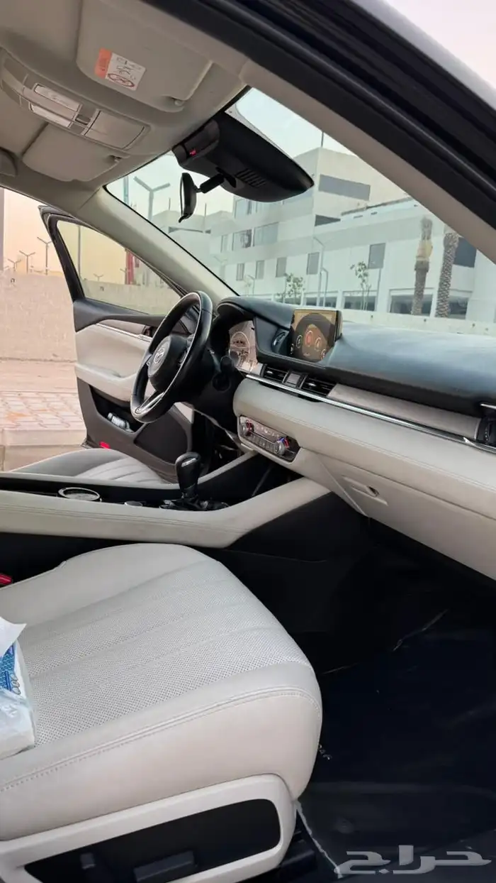 مازدا 2024 اللون أسود 1