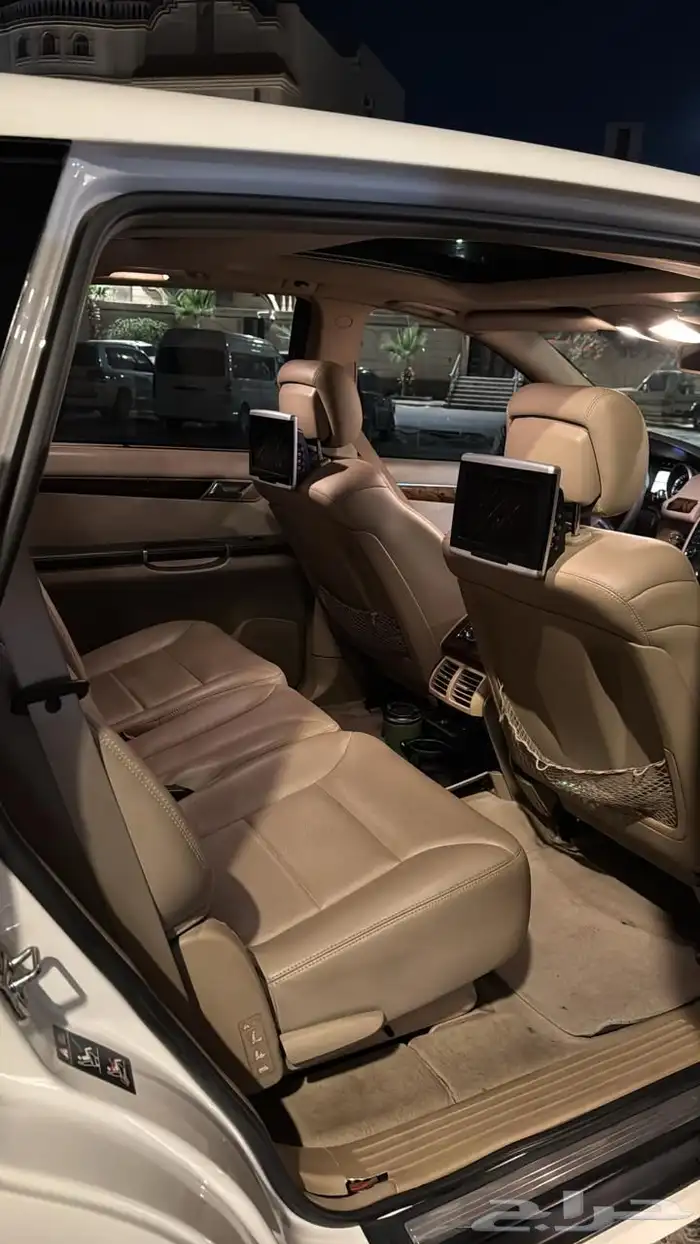 للبيع مرسيدس R300 موديل 2011 مخزن 30