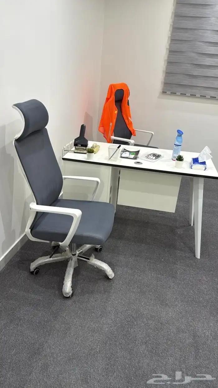 للتقبيل مكتب يبعد عن محطة مترو اليرموك 3 دقائق مشي 1