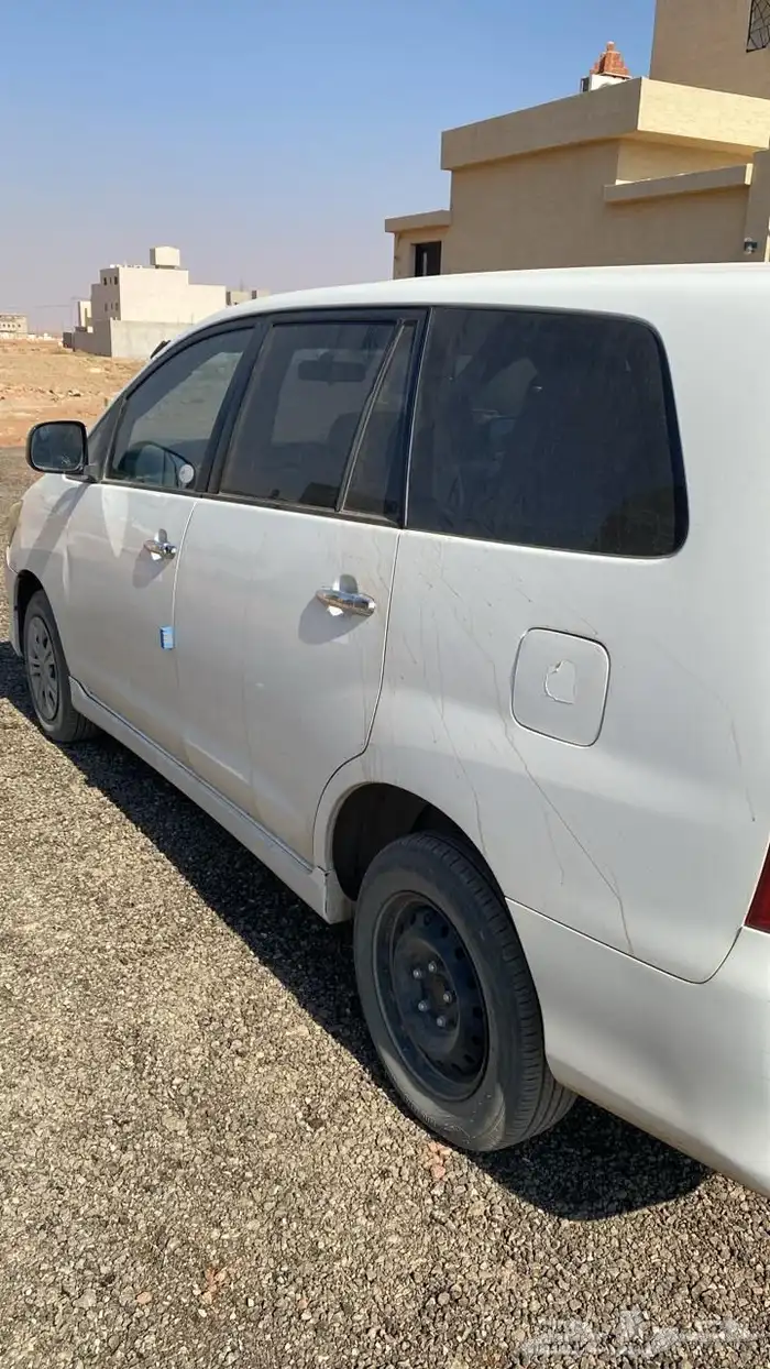 فان تويوتا انوفا 3