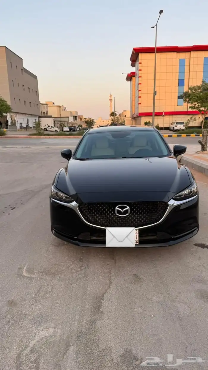 مازدا 2024 اللون أسود 4