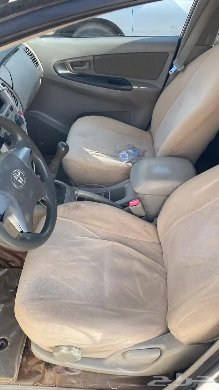 فان تويوتا انوفا 4