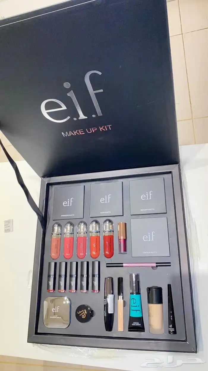 بوكس مكياج جديد بالكرتون 0