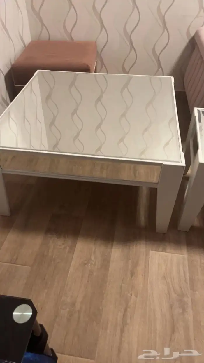 فرشه 2في 3 مع طاولات وعربيه 2