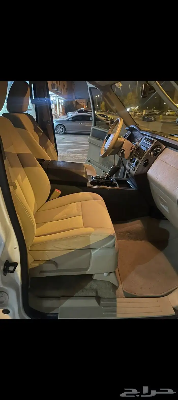 فورد اكسبديشن 2012 8