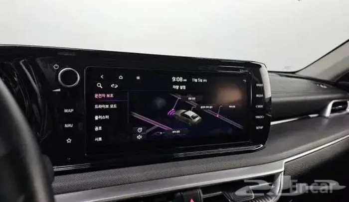 كيا k5 موديل 2021 7