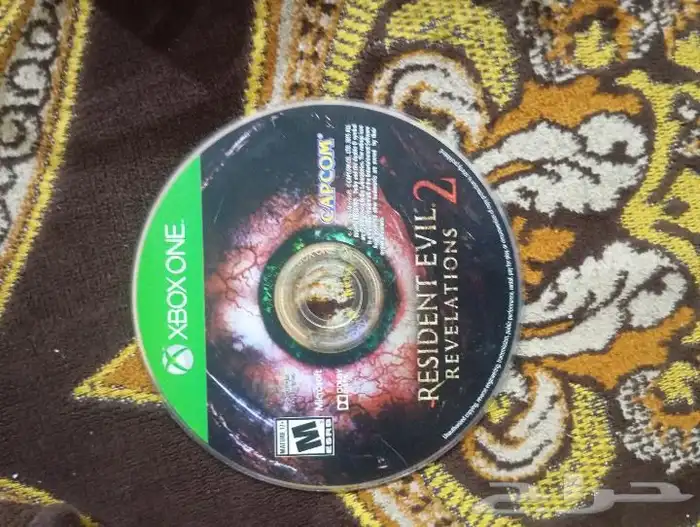 للبيع اكسبوكس ون نظيف مع يدين واسلاكه وشريط 1