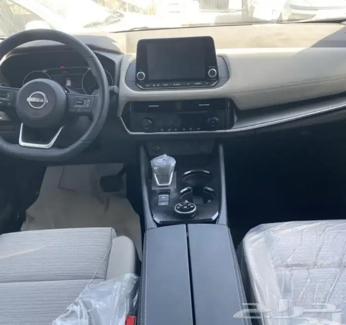 نيسان اكس تريل Sv 2025 نص فل كاش واقساط 3