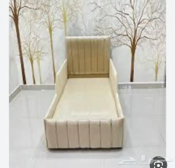 يتوفر لديناء عروووض قوية على سراير والمراتب والحافات بسعر لج 9