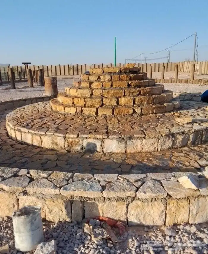 معلم حجر وتكسر اسخور 1