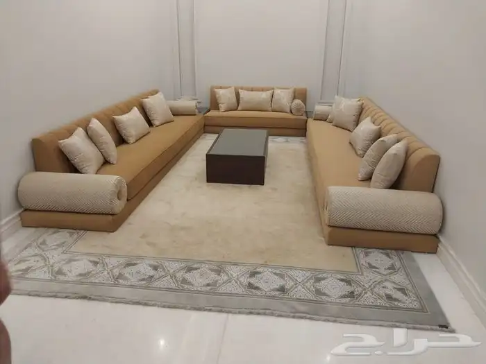 سعر المتر 380 شامل المخدات الصغيرة والكبيره وشامل التوصيل 2