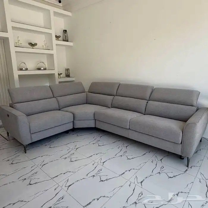 سعر المتر 380 شامل المخدات الصغيرة والكبيره وشامل التوصيل 28