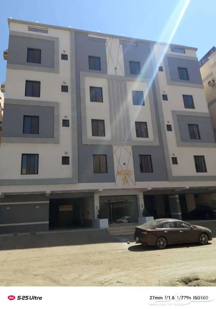شقق 5 غرف 3