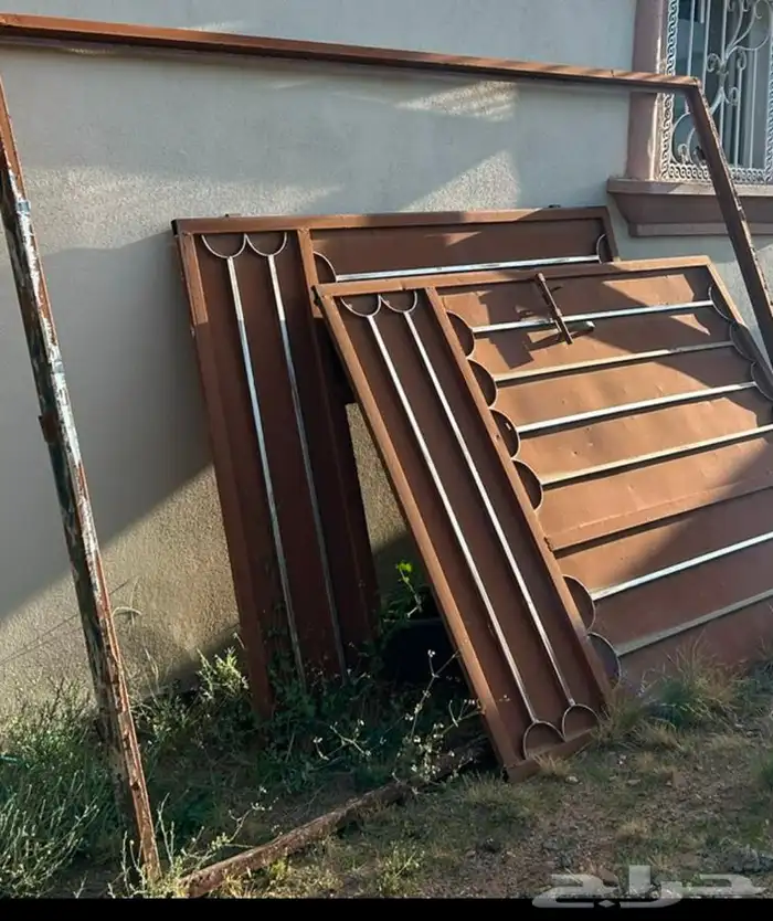 بوابه حديد من الحديد الاول وشي نظيف 2