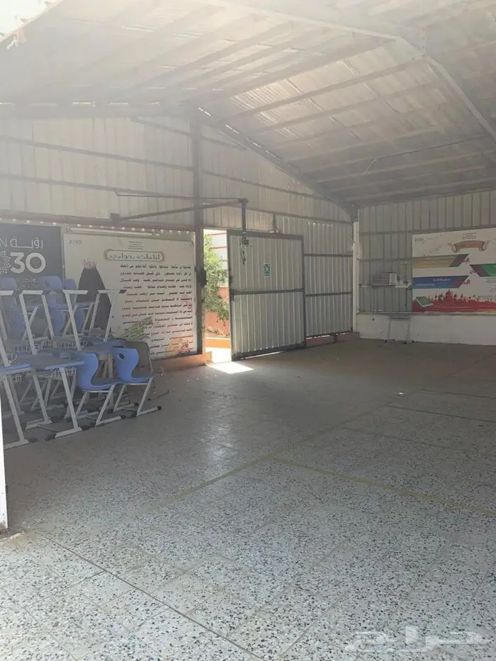 للبيع فيلا دورين وملحق مع حديقة خارجيه في المحالة 13