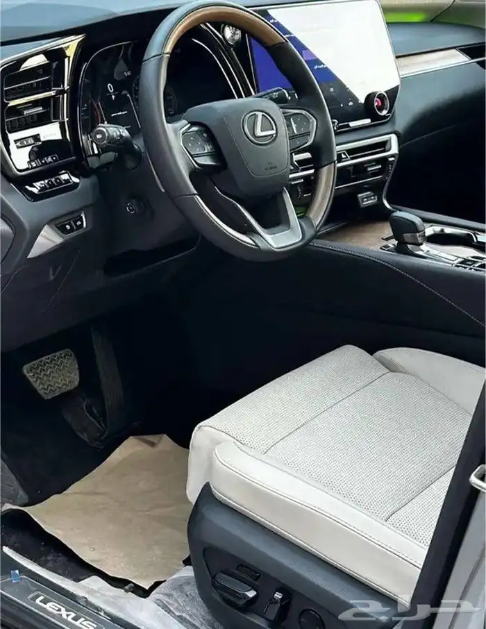 لكزس RX 2025 BH - لدى شركة عبدالمجيد الخضر 10