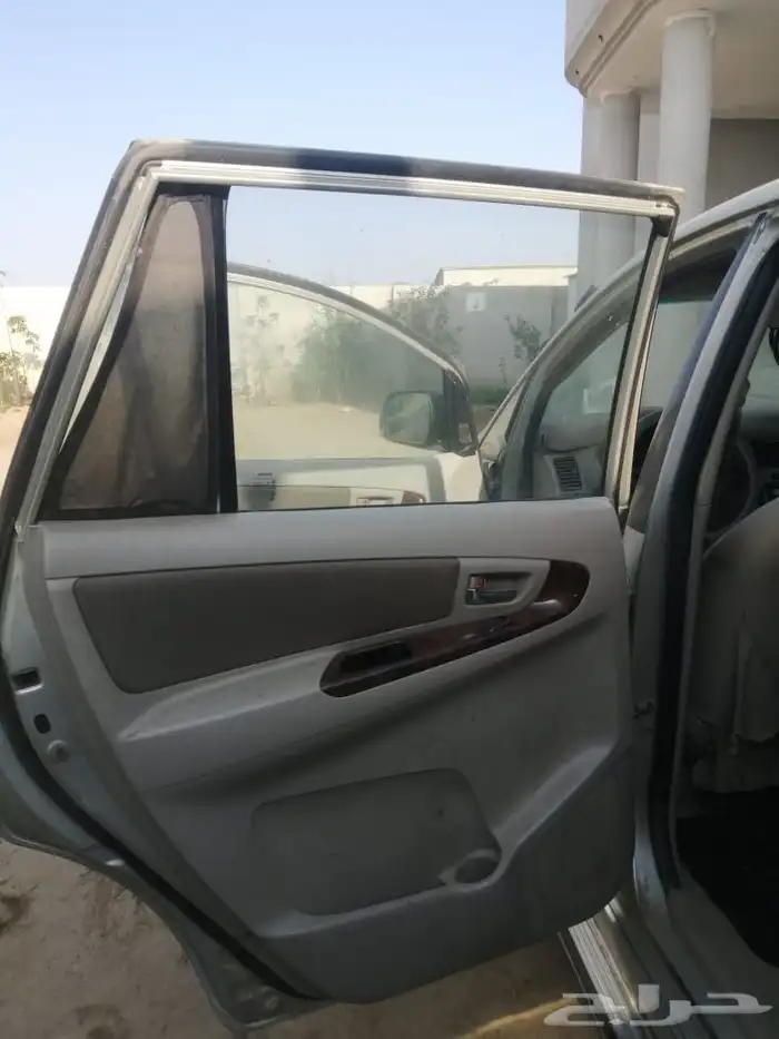 تويوتا انوفا 2012قير 5