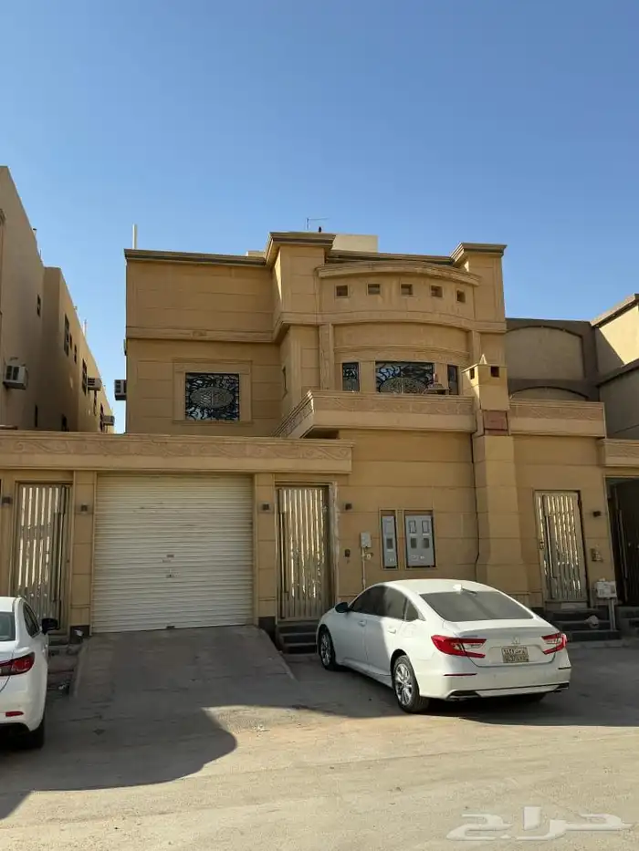 فيلا للبيع دور واربع شقق حي الرمال التعمير مساحه 500 0