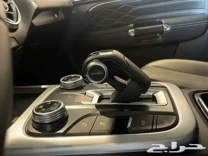 جريت وال تانك 300 2025 8