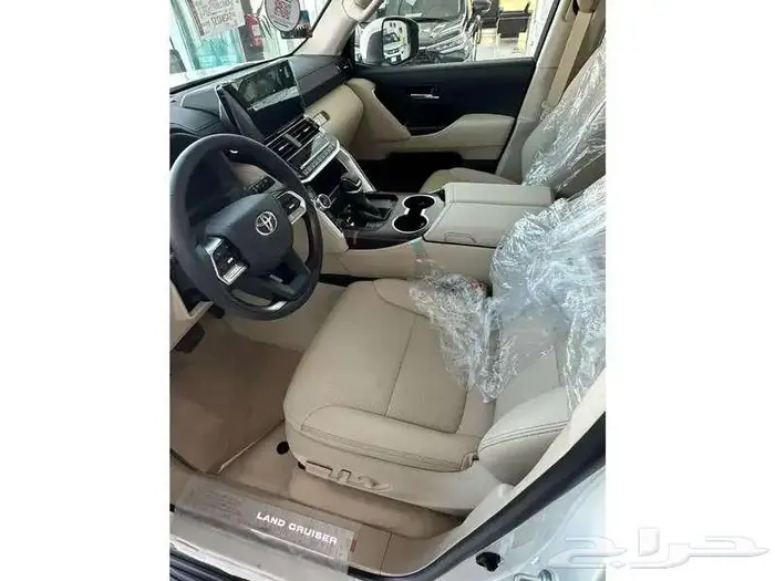 تويوتا لاندكروزر GXR 4 موديل 2025 4