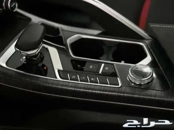 جيلي توجيلا - 2023 - الشكل القديم - فل كامل 7