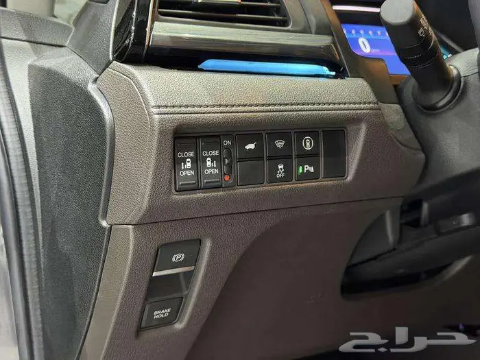 هوندا - اوديسي ايليت فل كامل - 2022 elite 15