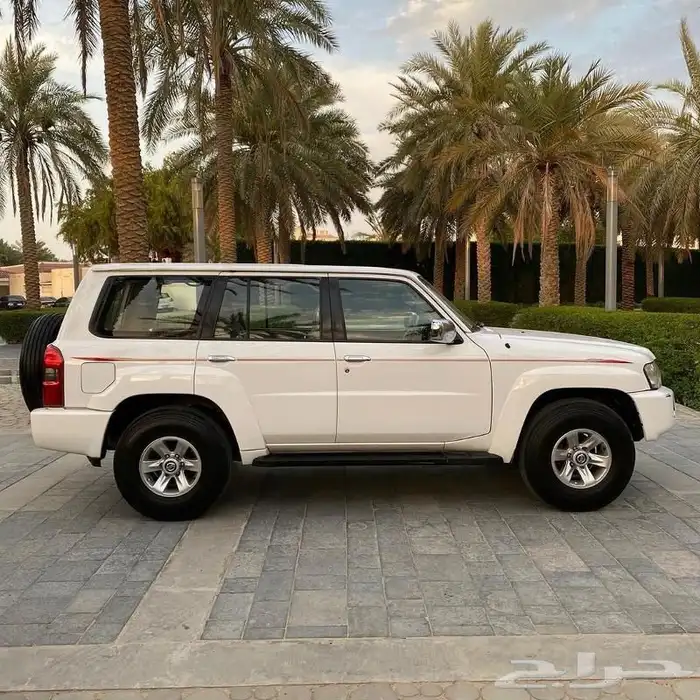 مطلوب نيسان فتك موديل 2009 او 2008 0