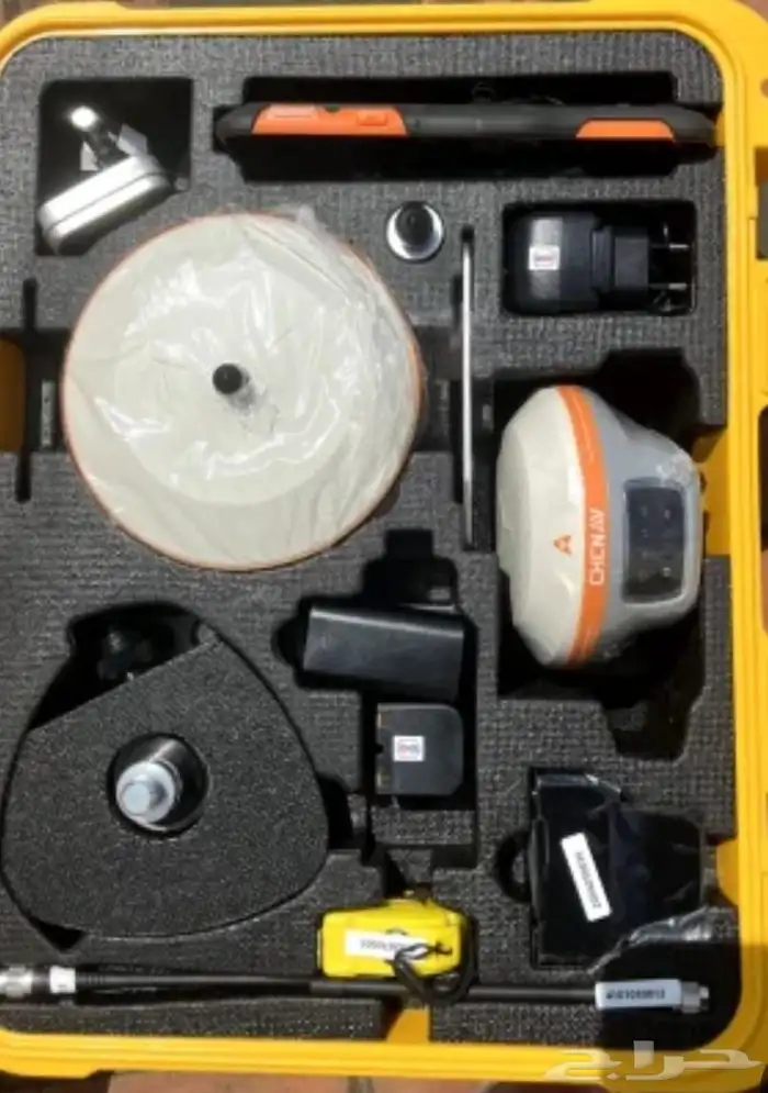 جهاز ( GPS CHC i85)ايجار يومي وايجار شهري 2