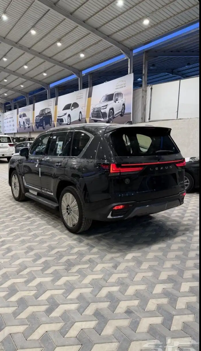 لكزس LX600 BB سعودي ابيض جملي واسود جملي ( 2025 ) 18