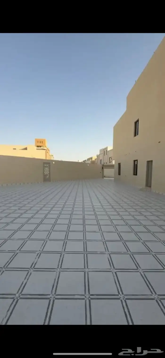 للبيع دور ارضي مساحه كبير جديد 7