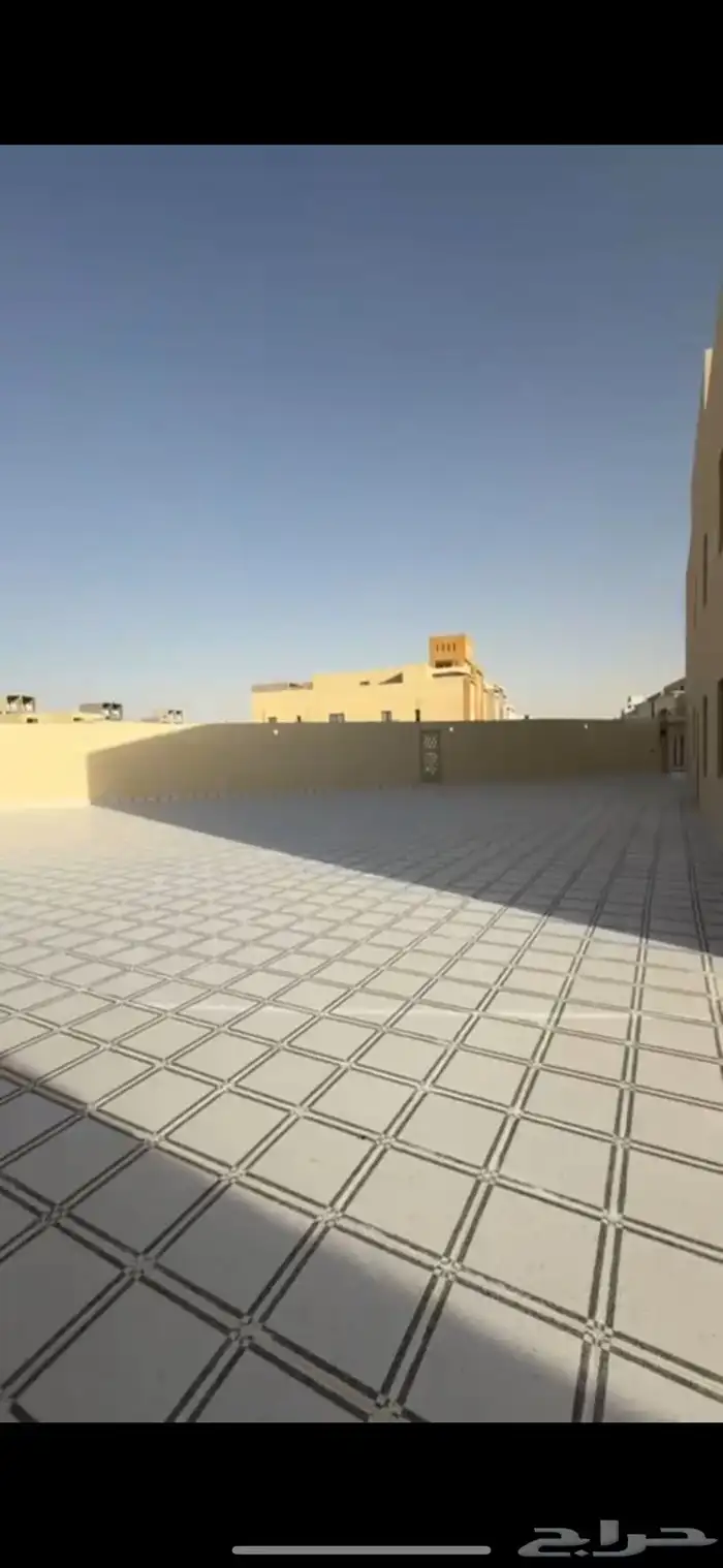 للبيع دور ارضي مساحه كبير جديد 6