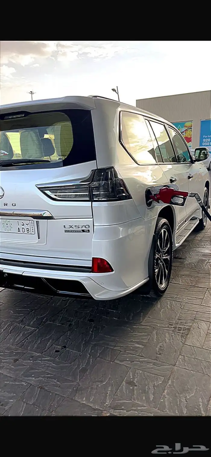 جيب لكزس 2020 بريمي بلاك ادشن 28