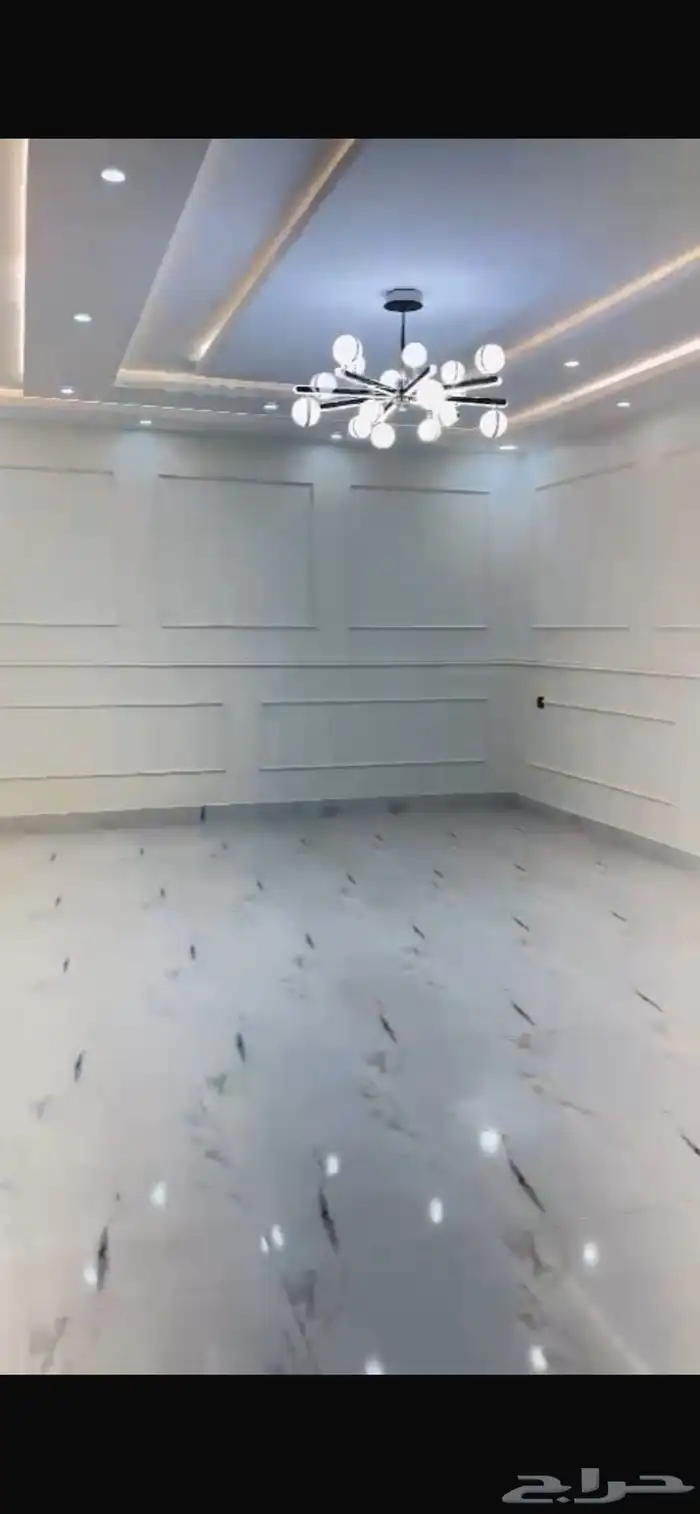 فيلا بدروم دورين وملحق في حي الياقوت ابها طريق مرحبا 14