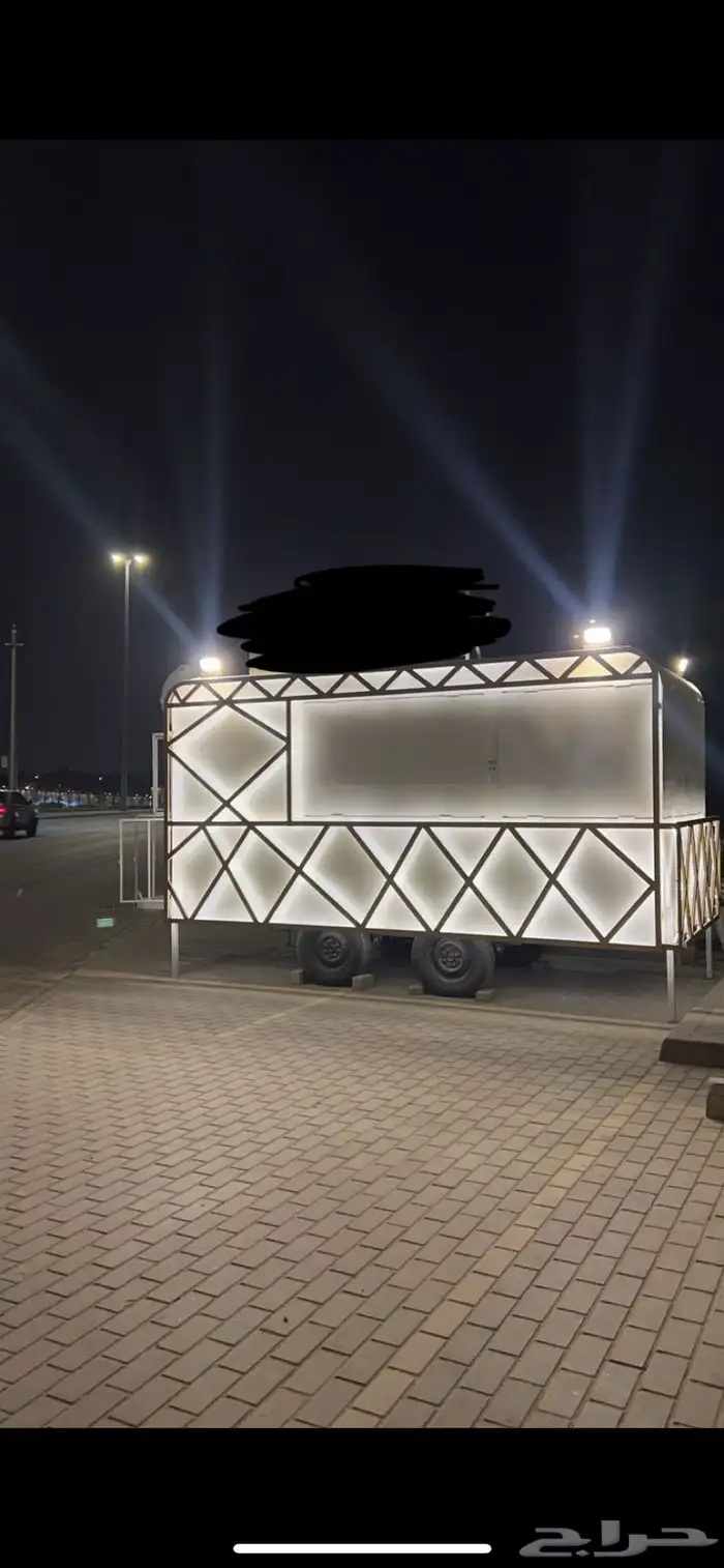 للبيع فود ترك 4 2 معه مكيف وماطور 3