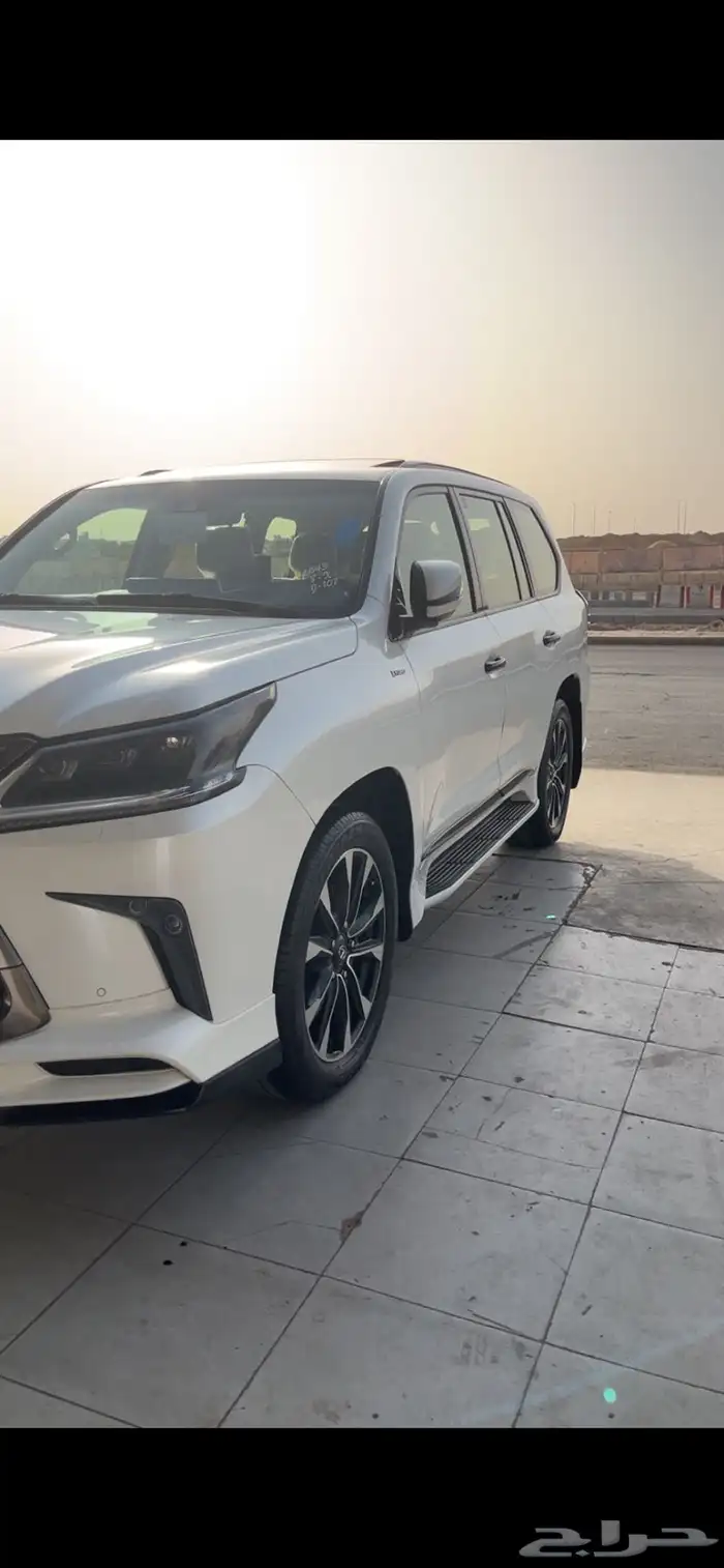 جيب لكزس 2020 بريمي بلاك ادشن 31