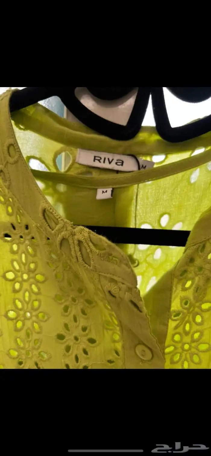 فساتين وجزم بأسعار مناسبه 56