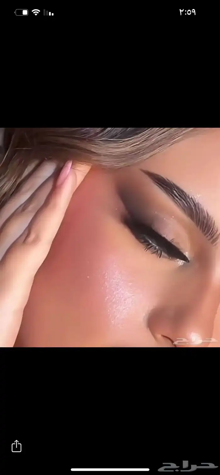 ميك آب ارتست 0