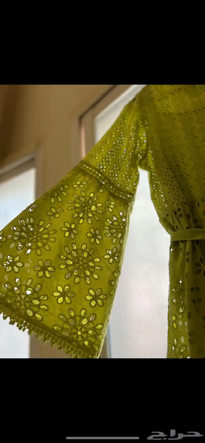 فساتين وجزم بأسعار مناسبه 55