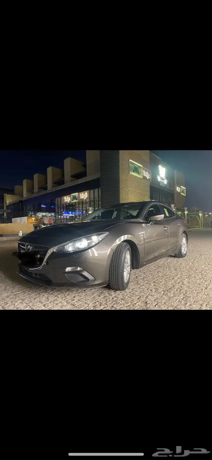 سيارة مازدا موديل 2016 على الشرط 4