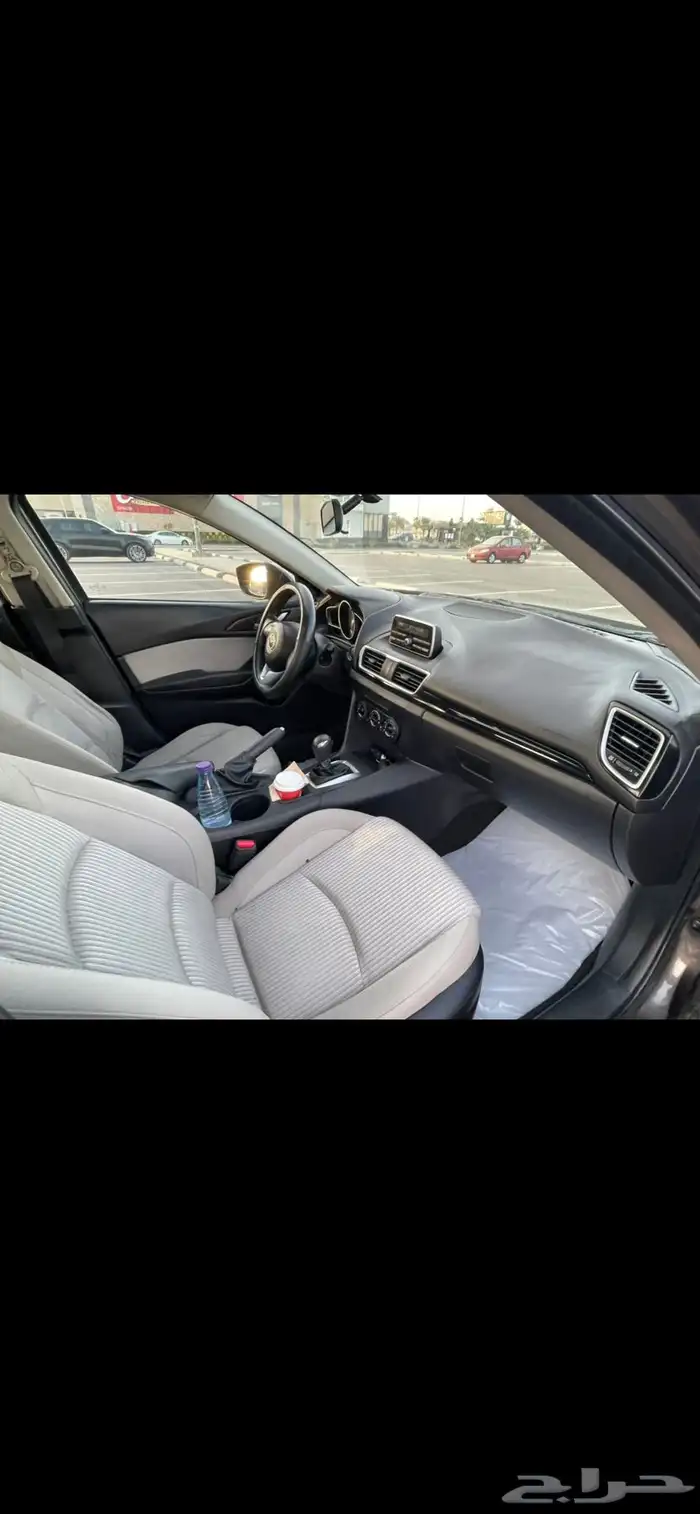 سيارة مازدا موديل 2016 على الشرط 3